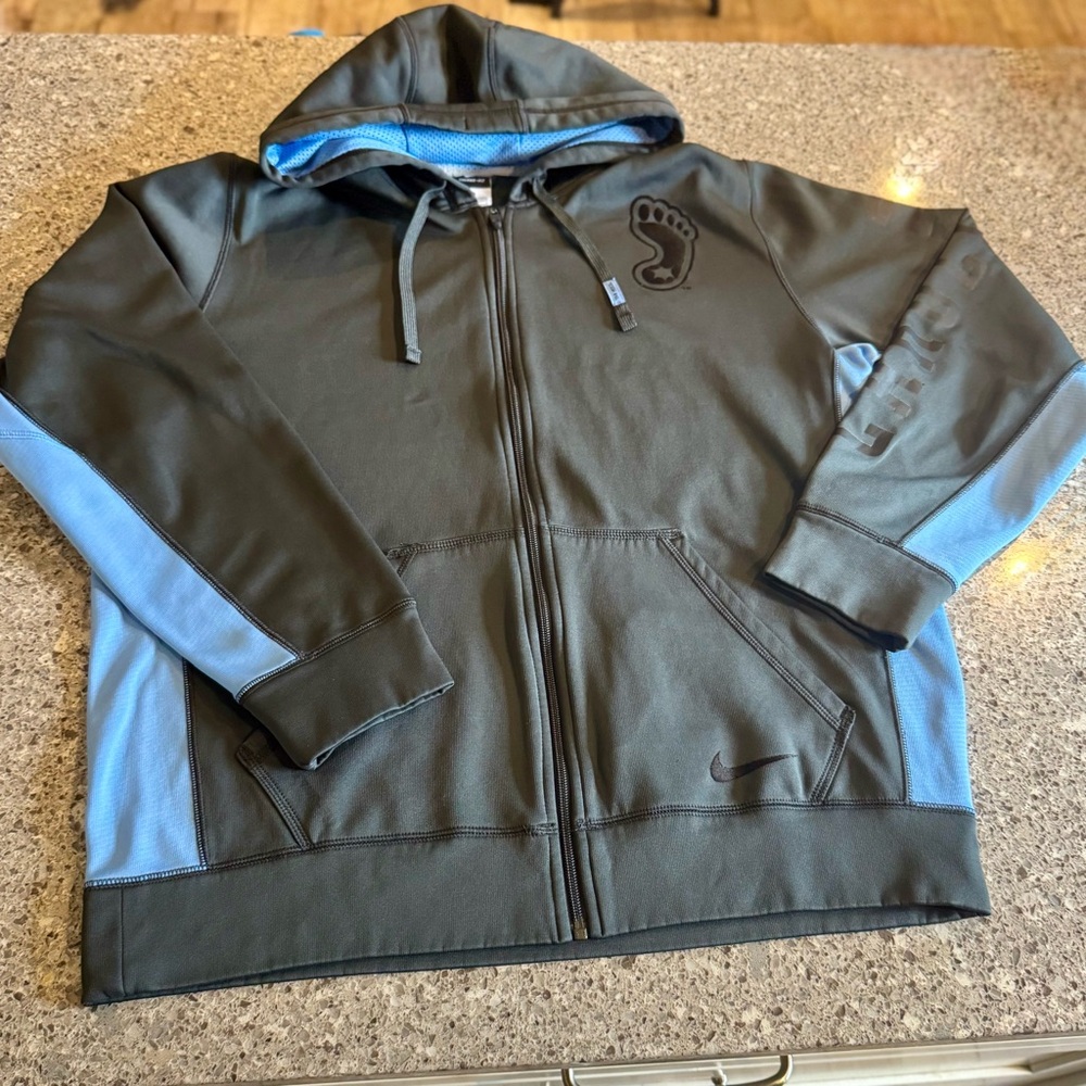 Nike l UNC l Therma-Fit l Zip-Up l Men’s Size: Large
